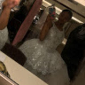 Meet your Posher, Abby